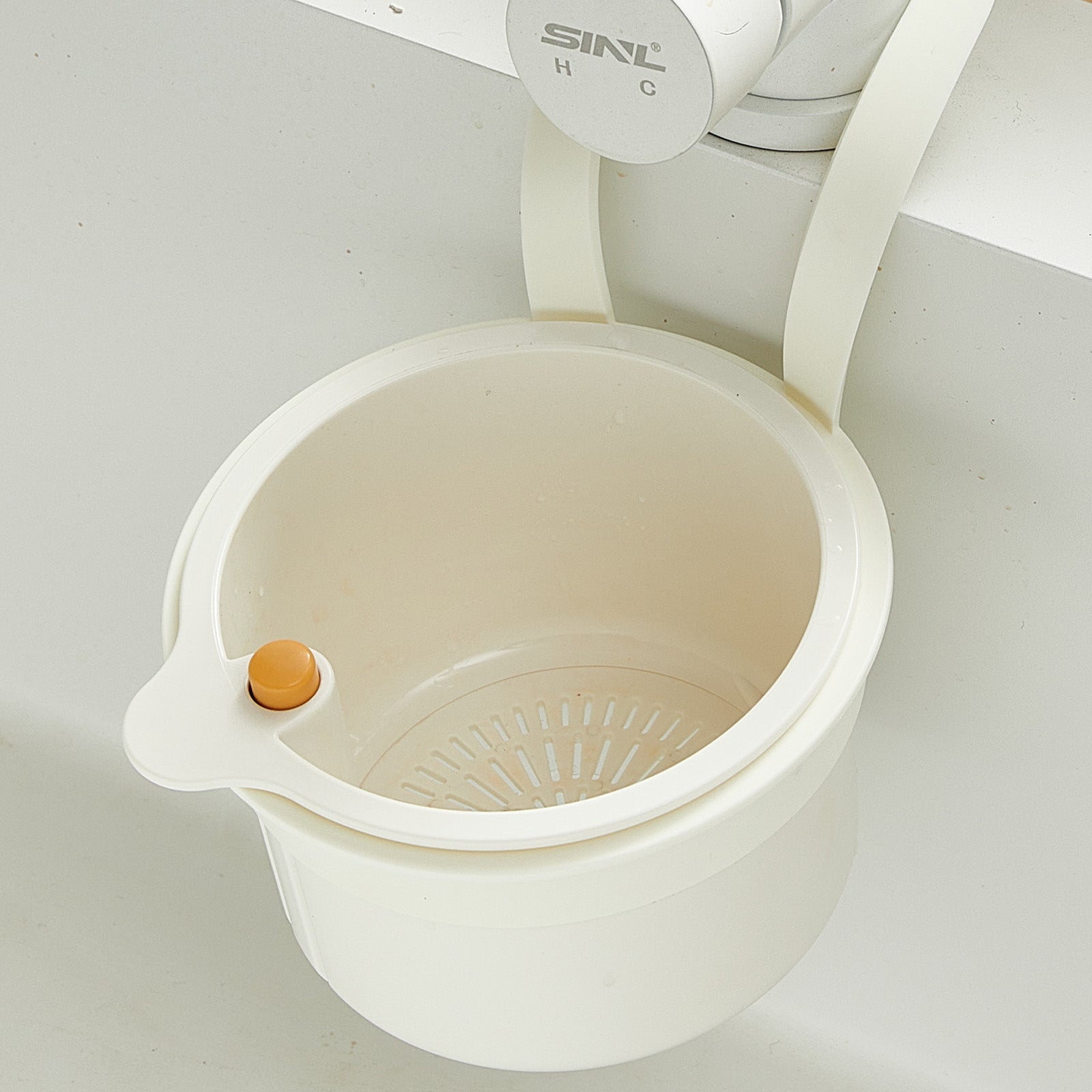 新商品発売:キッチンに魔法をかける、新しい水切りかご